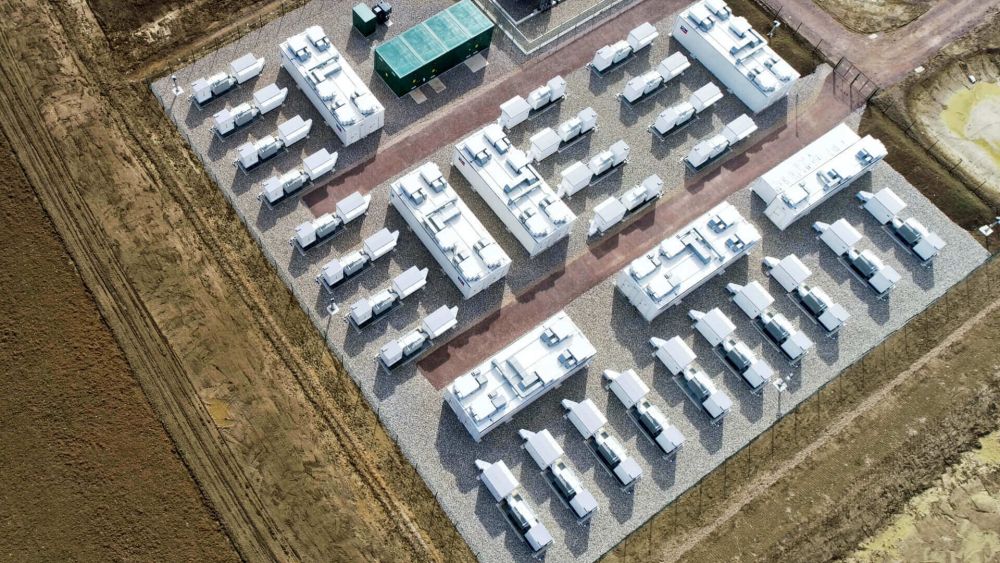 Largest UK battery site on full charge after six months Climate
