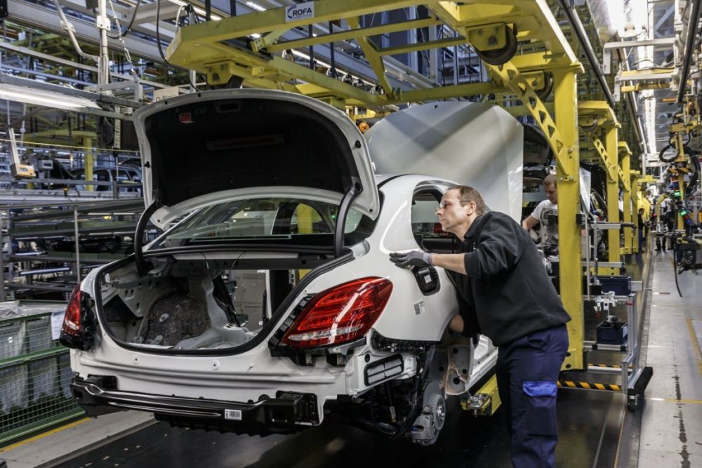 MERCEDES: A Sustainable Factory
