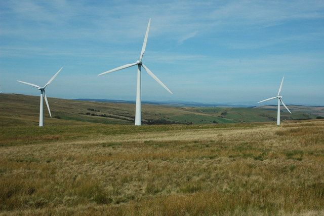 Barclays bank is offering up to £100m to aid farmers in the installation of renewable energy projects.