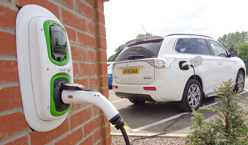 Electric vehicle charging points in the US grow ten fold since